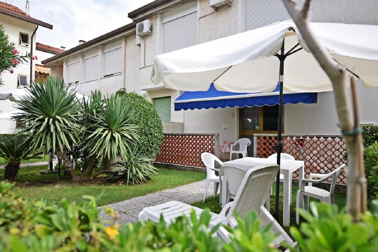 Residenza Canova Lignano Sabbiadoro Kültér fotó