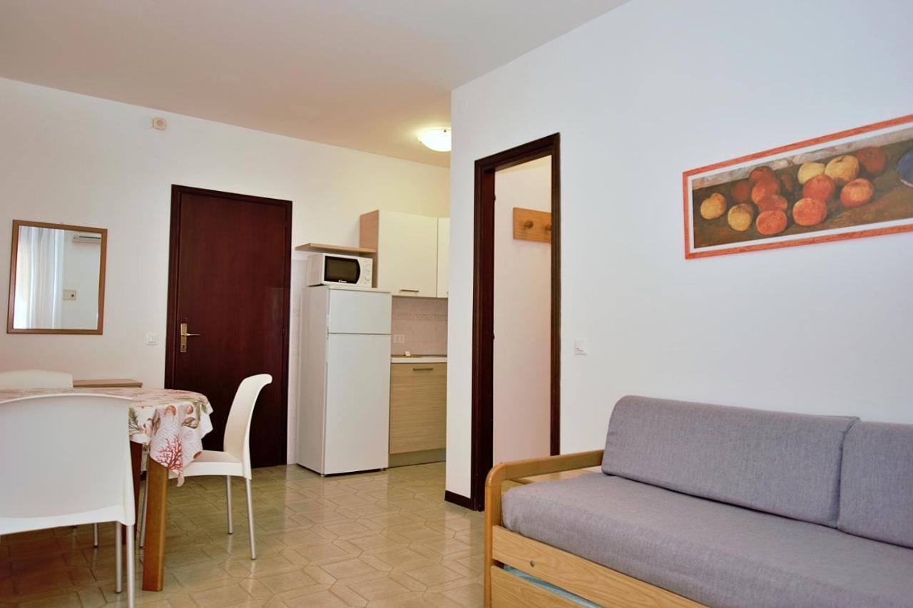 Residenza Canova Lignano Sabbiadoro Kültér fotó
