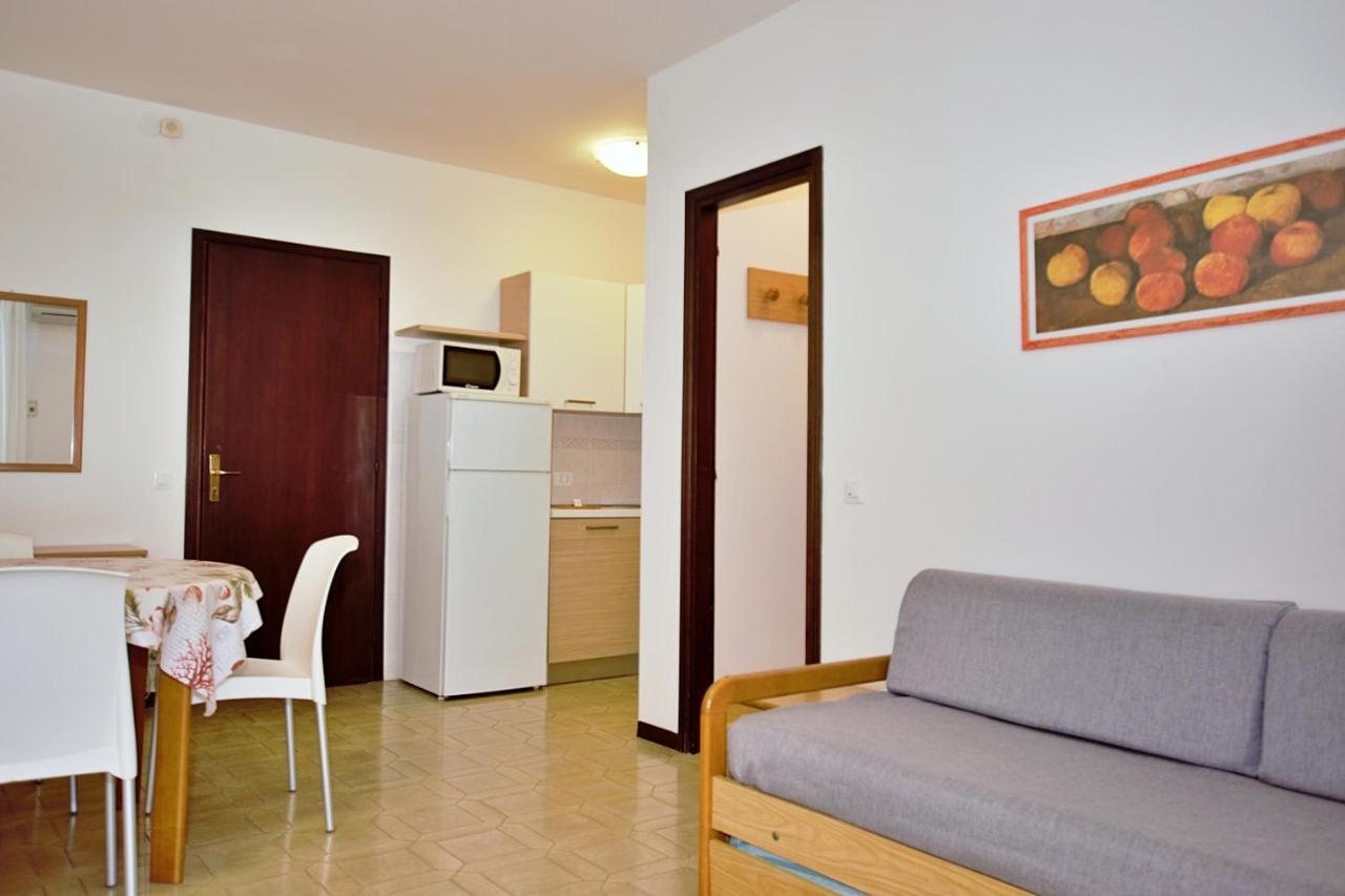 Residenza Canova Lignano Sabbiadoro Kültér fotó