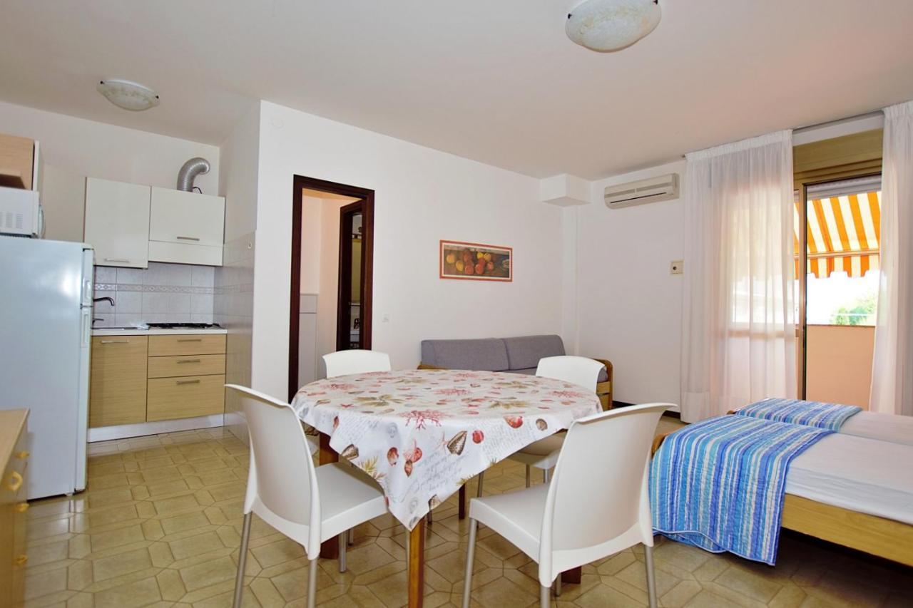 Residenza Canova Lignano Sabbiadoro Kültér fotó